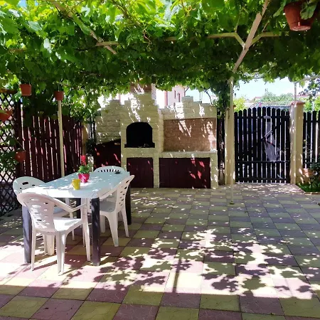Homestay Casa Duminica 2 Mai