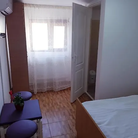 Casa Duminica Două Mai